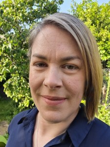 Headshot of Becca Lacey